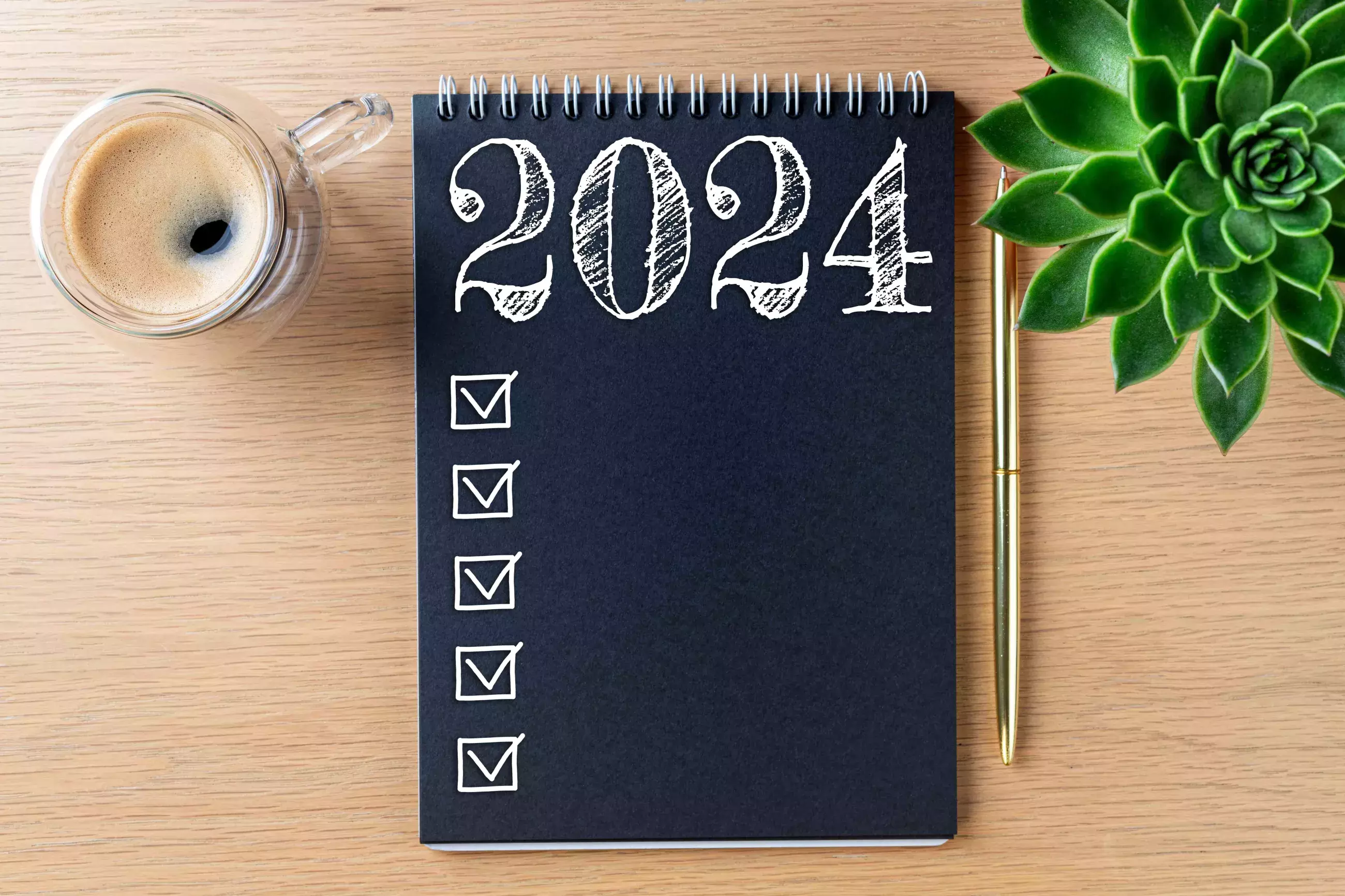 Notepad to make a checklist of 2024 goals