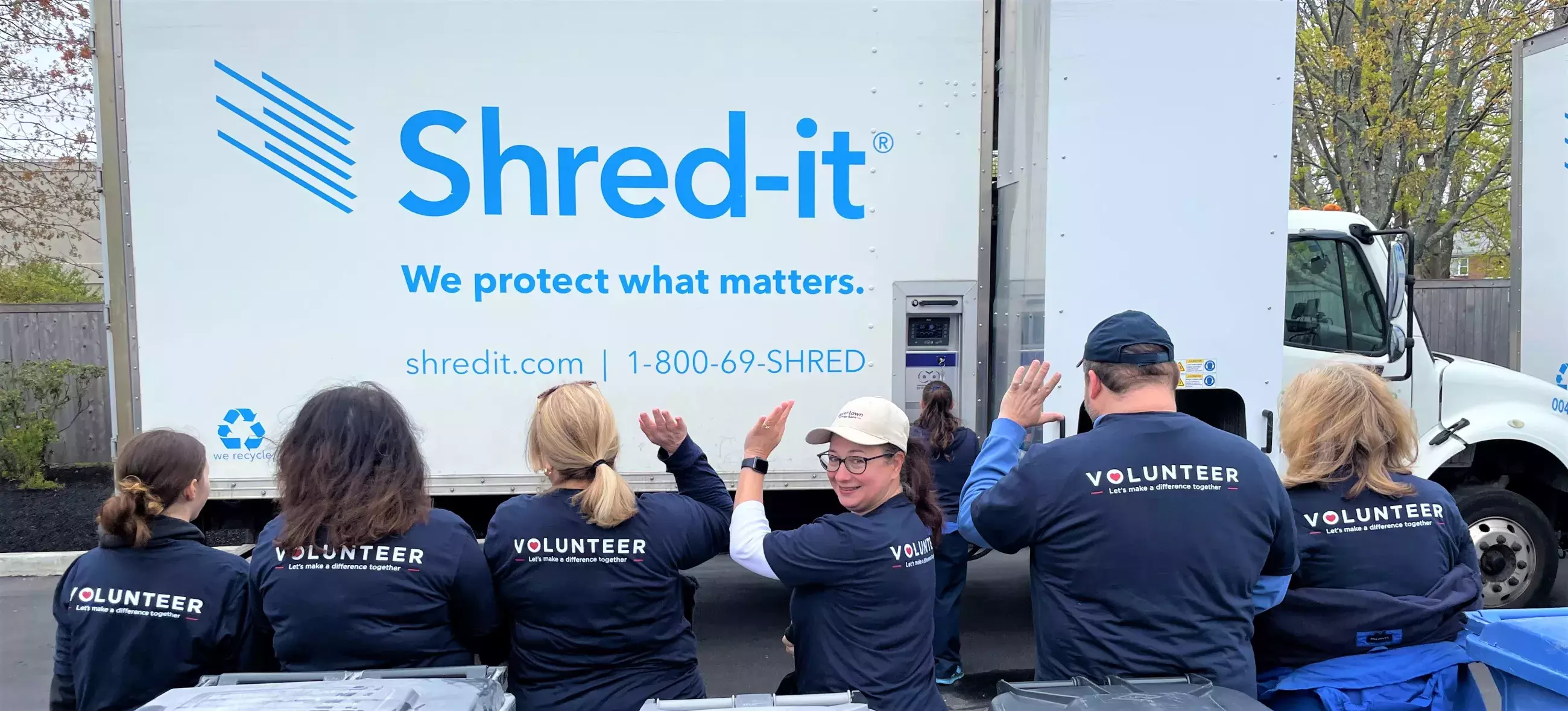 WSB employees volunteering at WSB Shred Day